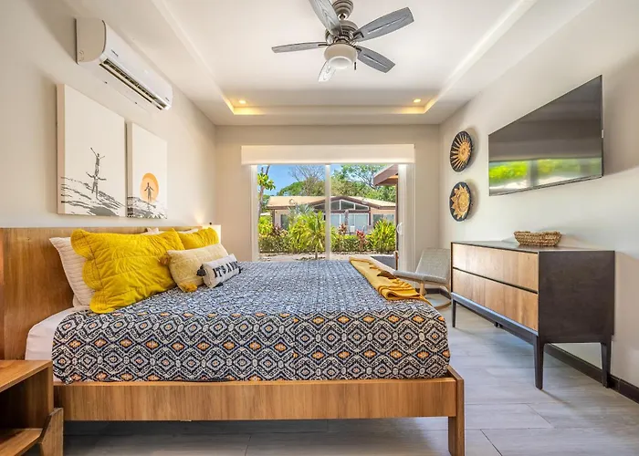 Avellanas Beach Condo: Saltwater Pool Access! Hébergement de vacances
