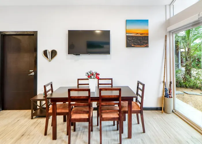 The Breakhouse Playa Avellana