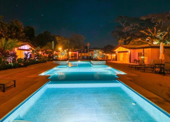 Avellanas Beach Condo: Saltwater Pool Access! Hébergement de vacances Playa Avellana